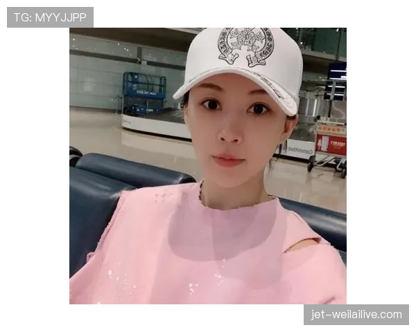 潘晓婷的衣柜里居然没有一件超过200块的衣服? 潘晓婷的衣柜里居然没有一件超过200块的衣服?